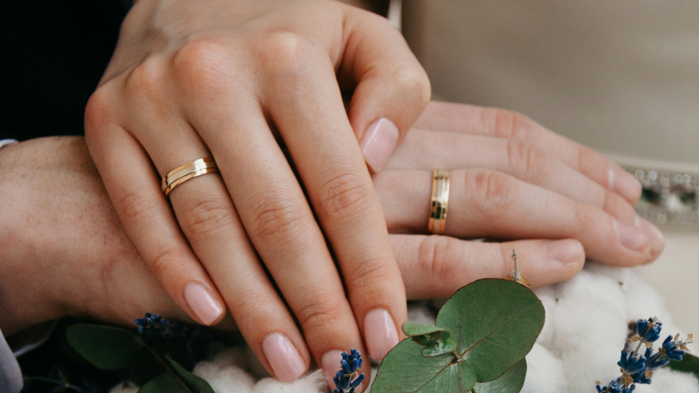 How to Find a Wedding Band for Your Husband